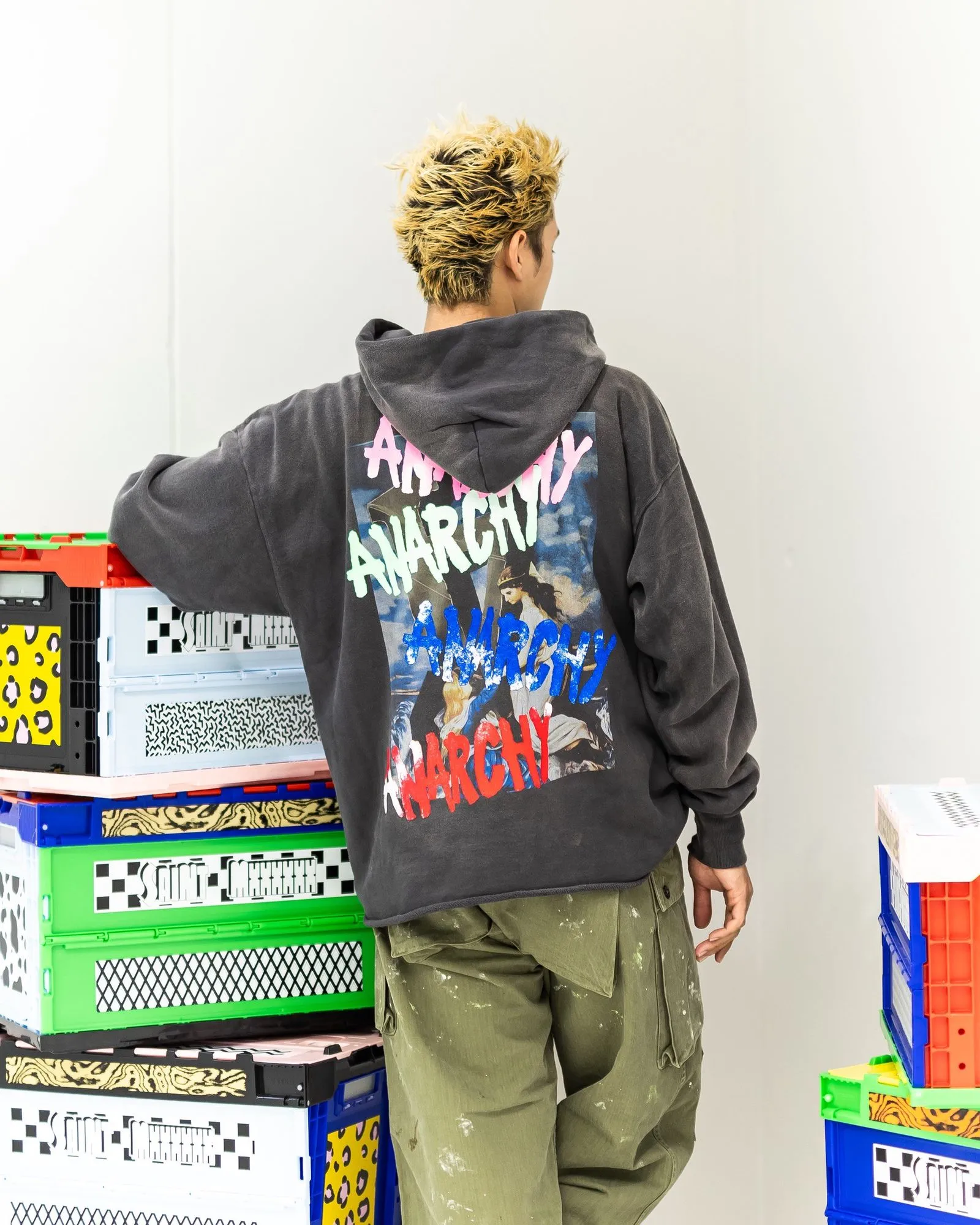 SAINT Mxxxxxx HOODIE/ANARCHY/BLK Mirror reverse SAINT hooded sweatshirt/ANARCHY barrage virgin hoodie S-XL Assute dyeing, heavy washing and water fading, multi-bit wormhole destruction treatment, genuine plate opening and mold opening, the difference is shown in the picture to make the product! Authentic level printing process, correct main mark/wash mark ⚠️Note: This model does not have the little angel mark